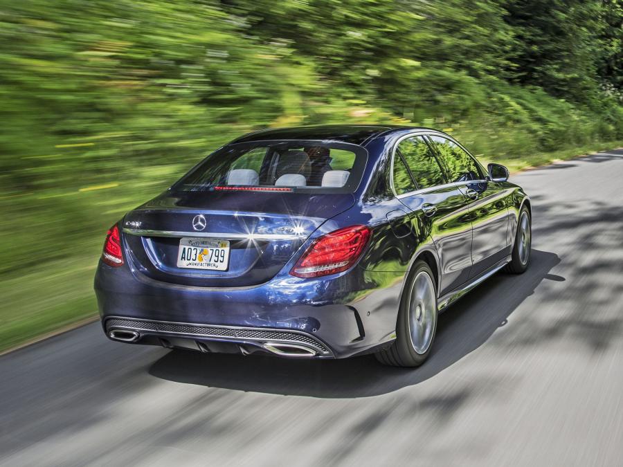  Mercedes-Benz C400 4Matic AMG Line 2015 года  (US) (фото 11 из 18)